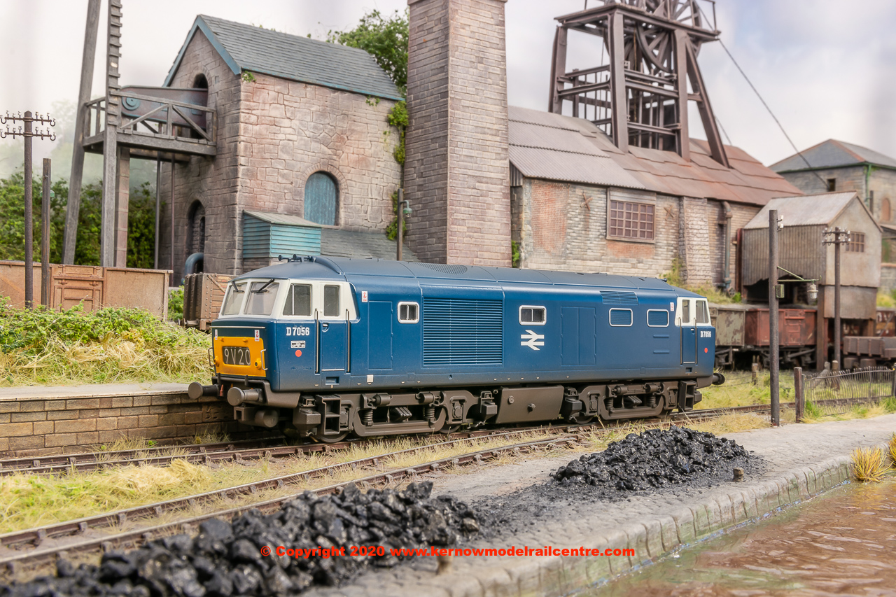 E84004 EFE Rail Hymek Diesel Locomotive number D7056 in BR Blue livery with small yellow panels and weathered finish